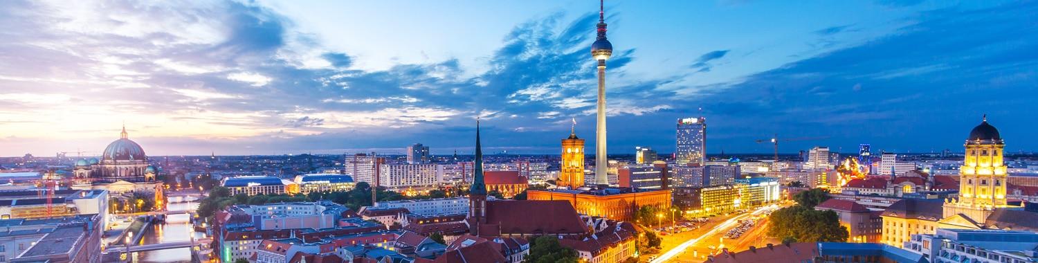 Einen Bus mieten mit Fahrer für Städtreisen.